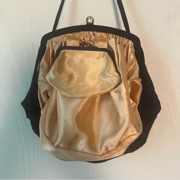 Vintage JR USA Navy Purse with Gold Rhinestone Hardware & Matching Coin Purse - Picture 7 of 7